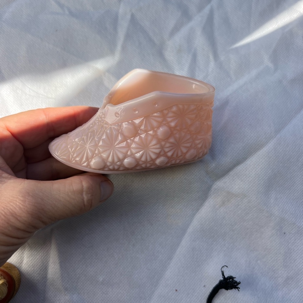 Vintage Baby Pink Fenton Milk Glass Baby Booty Vase